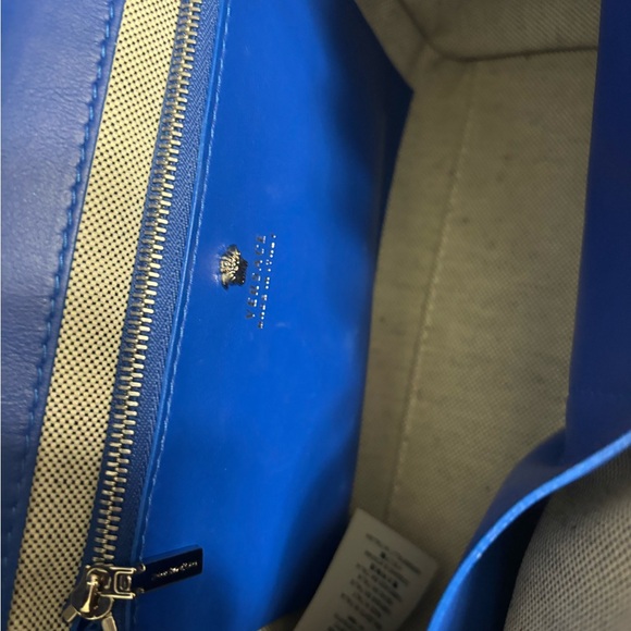 Versace Medusa Shoulder Bag - Picture 3 of 14